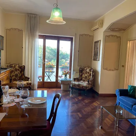 Apartment Lady House